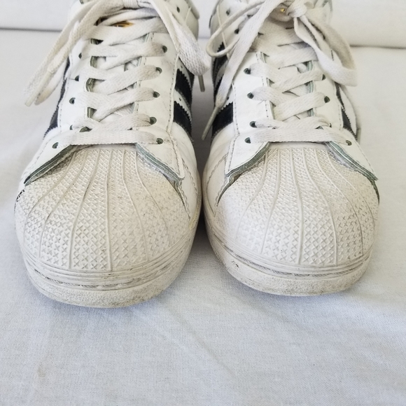 Adidas  Superstar Sneakers U.S. size 6.5 women's - Picture 5 of 14